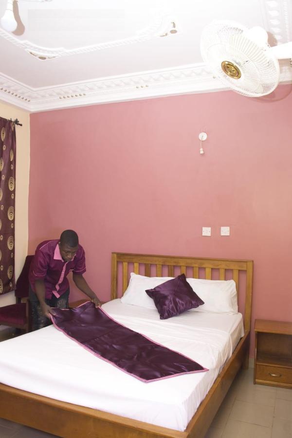 Britannia Hotel Cmr Yaounde Bagian luar foto