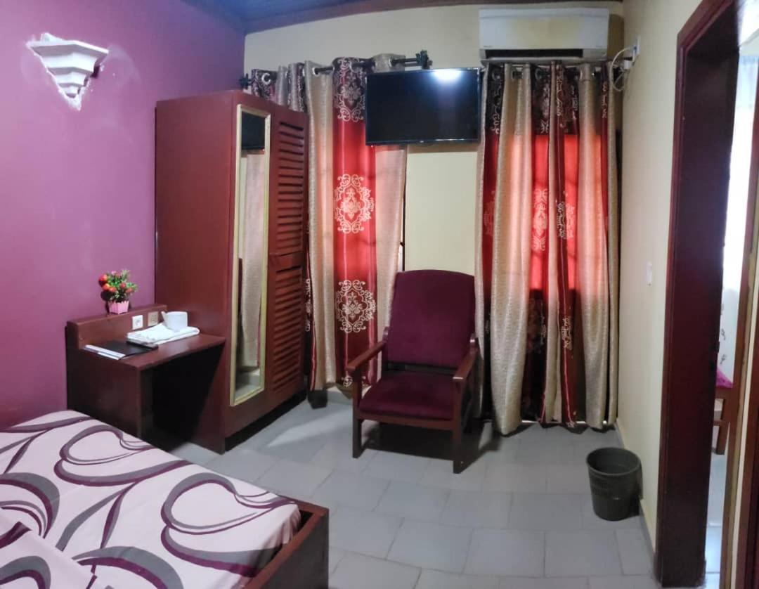 Britannia Hotel Cmr Yaounde Bagian luar foto