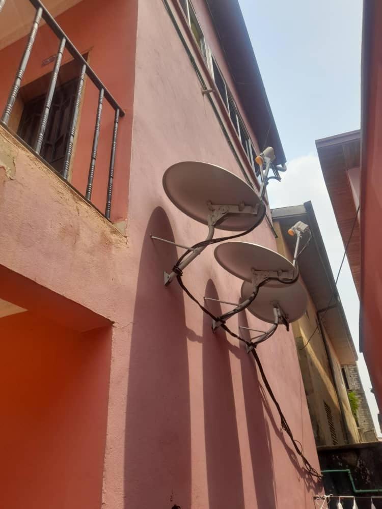 Britannia Hotel Cmr Yaounde Bagian luar foto
